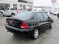 Pitch Black - Focus SE Sedan Photo No. 3