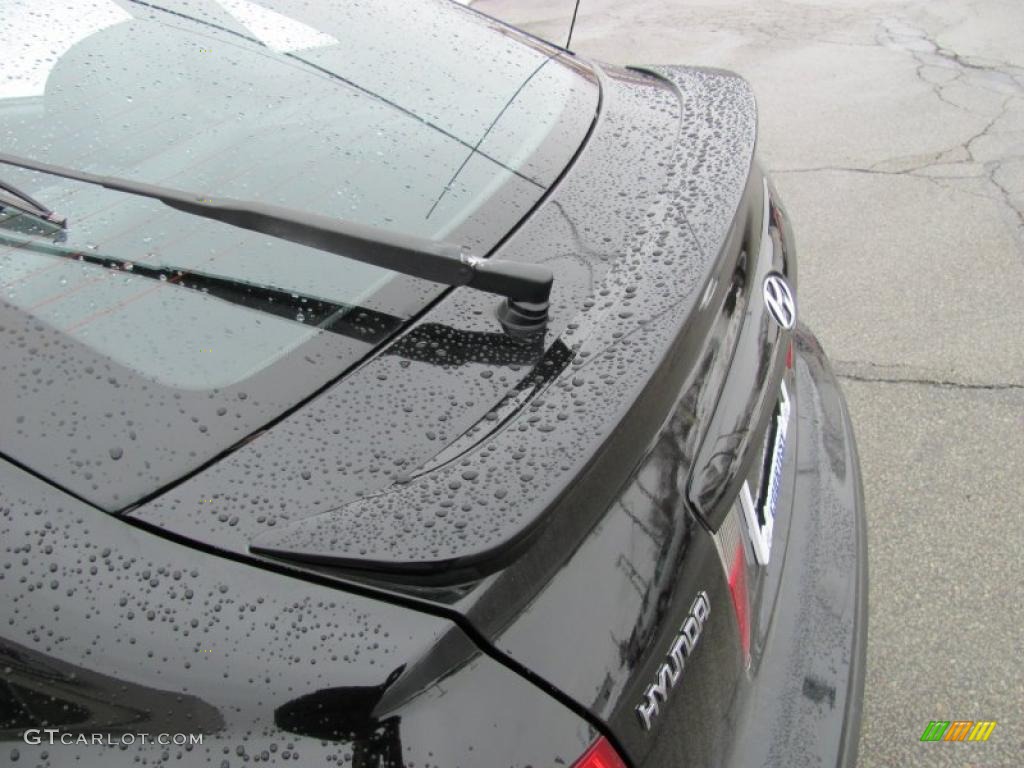 2004 Elantra GT Hatchback - Black Obsidian / Dark Gray photo #5
