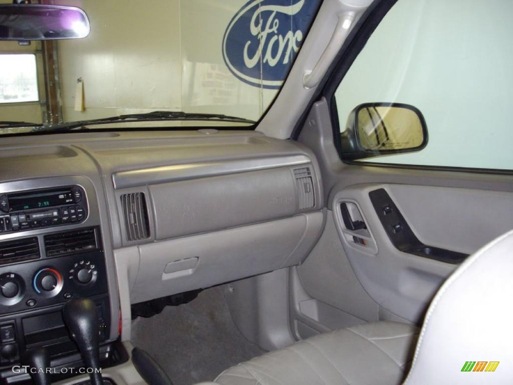 2004 Grand Cherokee Laredo 4x4 - Graphite Metallic / Dark Slate Gray photo #7