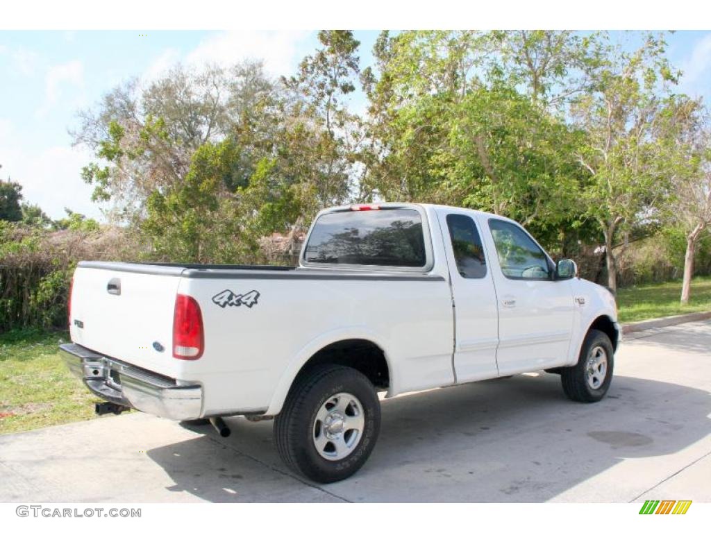 2003 F150 XLT SuperCab 4x4 - Oxford White / Medium Graphite Grey photo #11