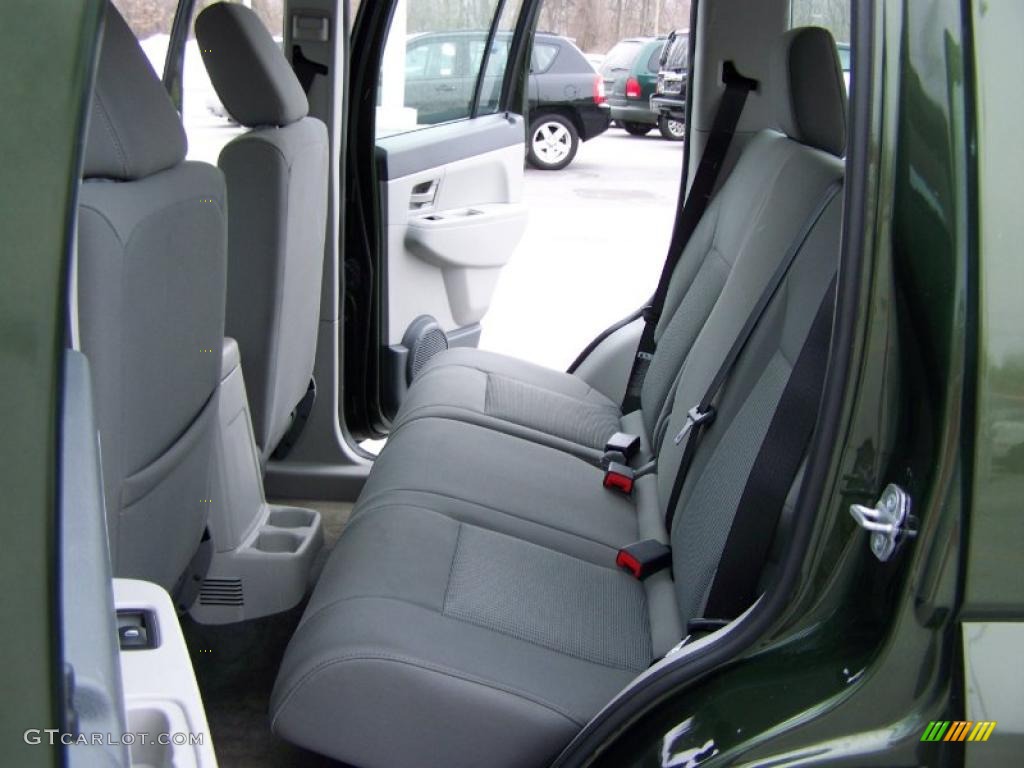 2008 Liberty Sport 4x4 - Jeep Green Metallic / Pastel Slate Gray photo #11