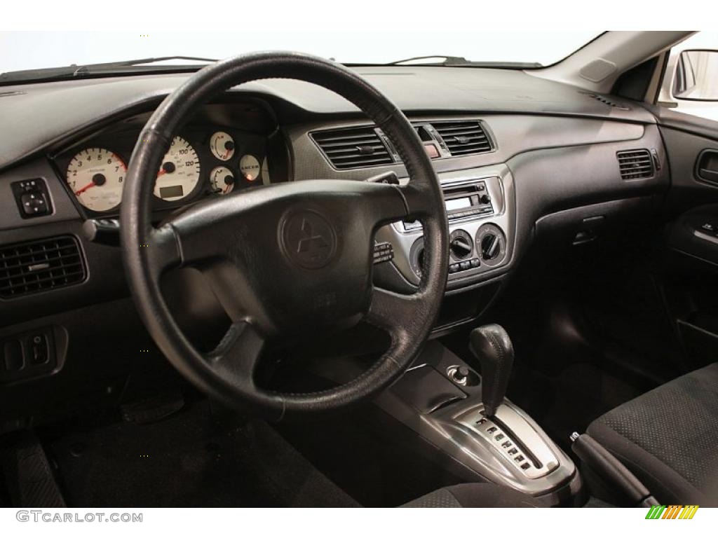 2005 Lancer OZ Rally - Diamond White Pearl / Black photo #11