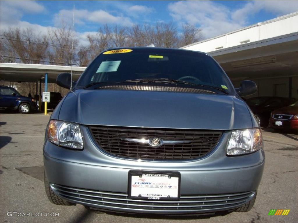 2003 Town & Country LX - Butane Blue Pearl / Navy Blue photo #3