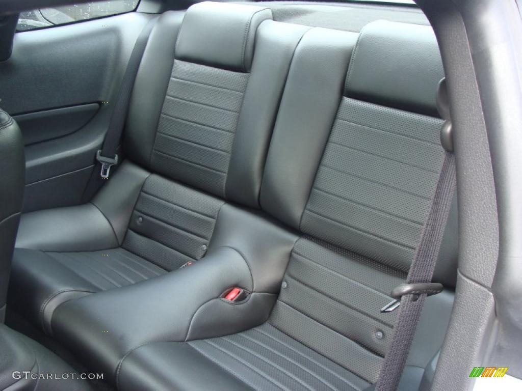 2005 Mustang GT Premium Coupe - Satin Silver Metallic / Dark Charcoal photo #15