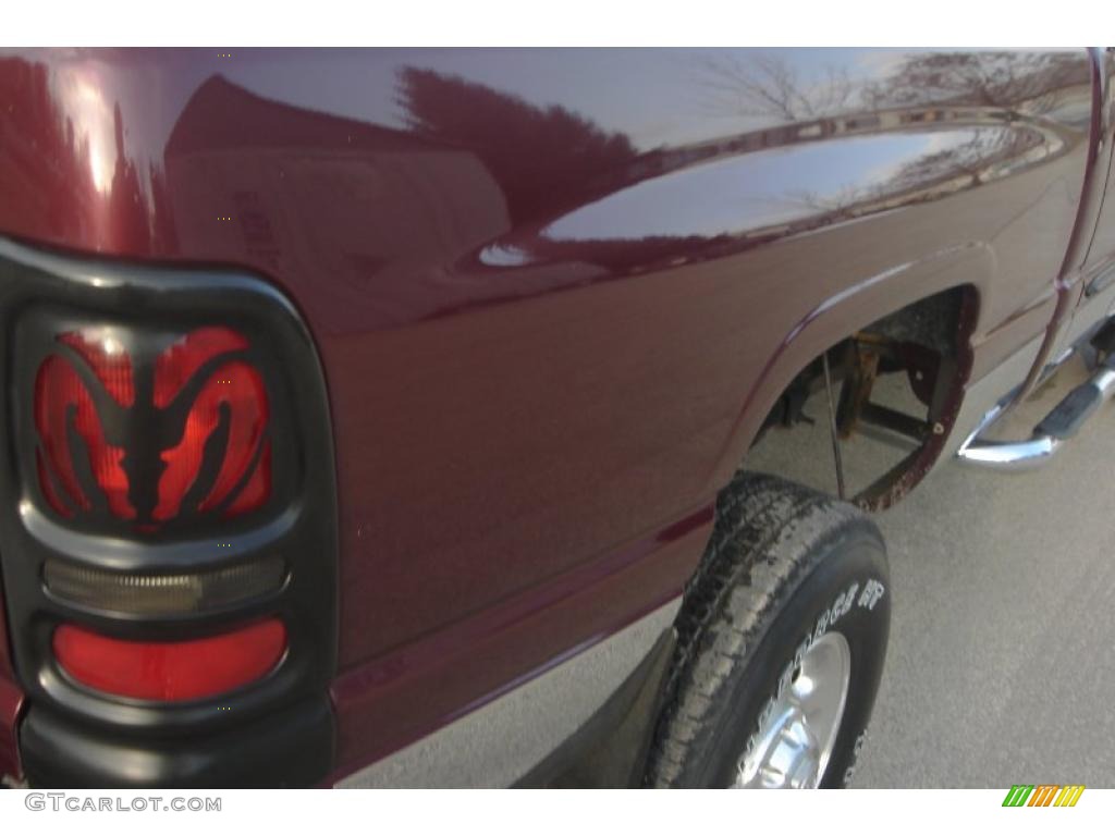 2001 Ram 2500 SLT Quad Cab 4x4 - Dark Garnet Red Pearl / Agate photo #6