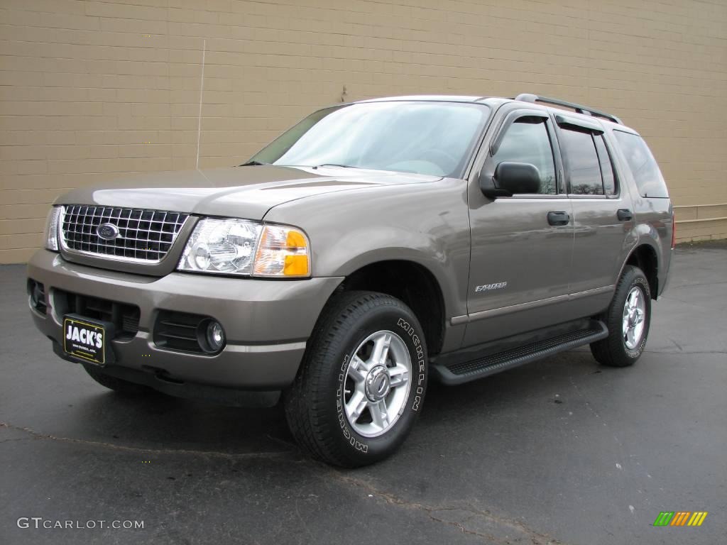 2004 Explorer XLT 4x4 - Mineral Grey Metallic / Graphite photo #2