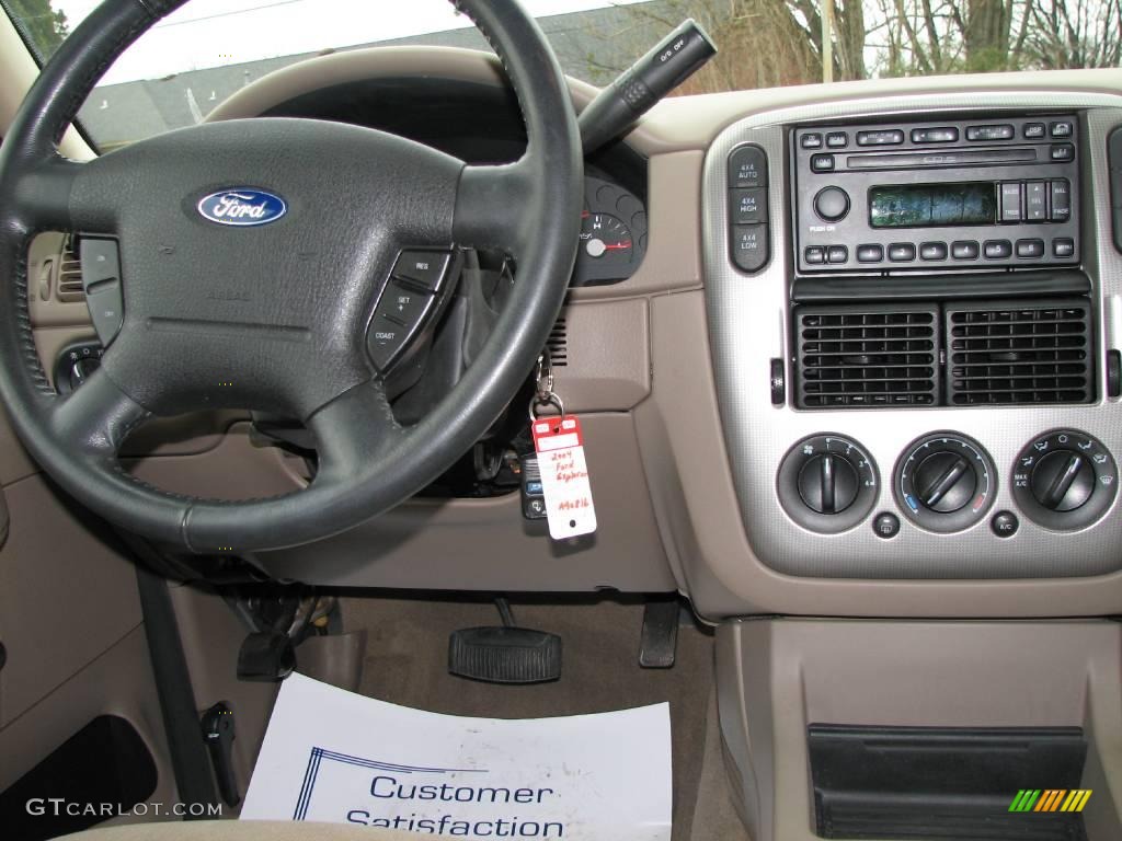 2004 Explorer XLT 4x4 - Mineral Grey Metallic / Graphite photo #8