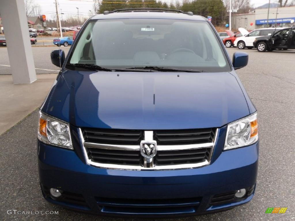 2010 Grand Caravan SXT - Deep Water Blue Pearl Coat / Medium Slate Gray/Light Shale photo #6