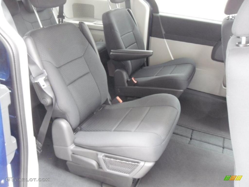 2010 Grand Caravan SXT - Deep Water Blue Pearl Coat / Medium Slate Gray/Light Shale photo #17