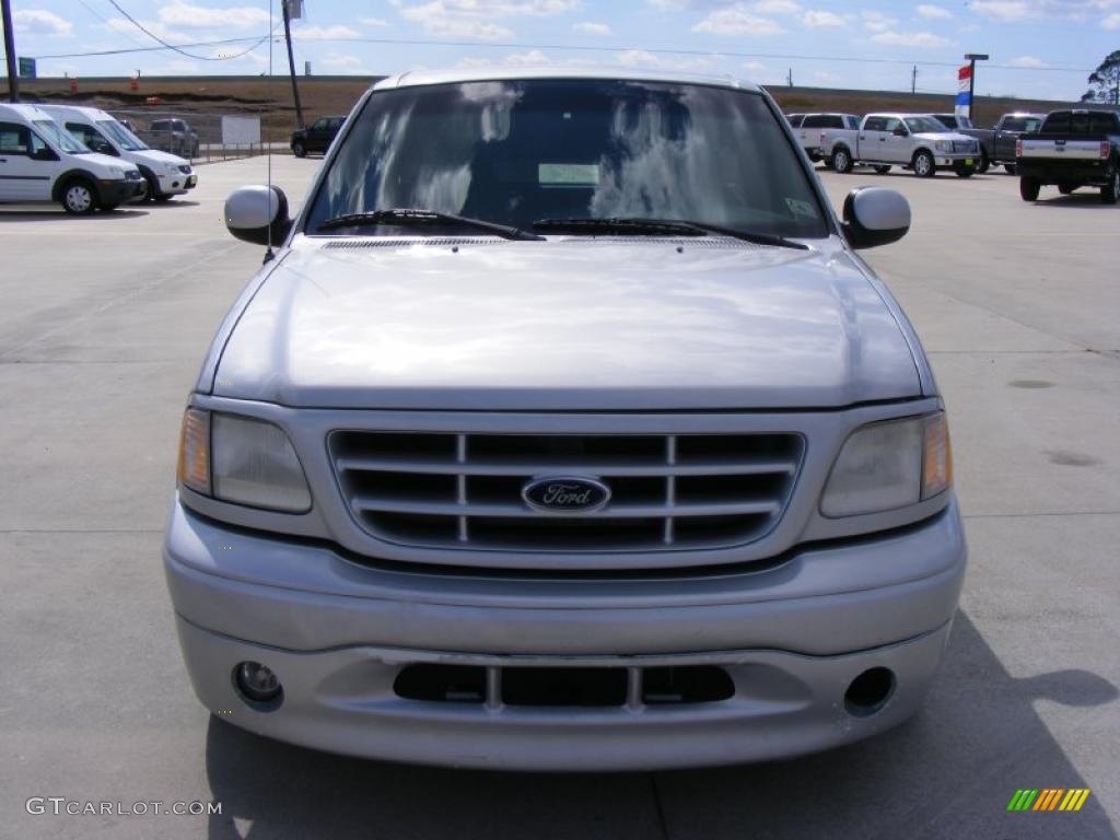 2002 F150 XL Regular Cab - Silver Metallic / Medium Graphite photo #8