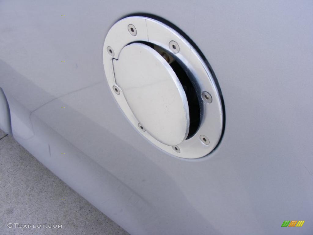 2002 F150 XL Regular Cab - Silver Metallic / Medium Graphite photo #27