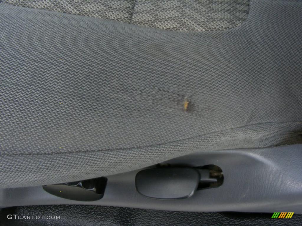 2002 F150 XL Regular Cab - Silver Metallic / Medium Graphite photo #38