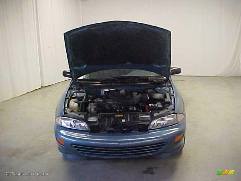 1997 Cavalier Coupe - Medium Opal Blue Metallic / Light Gray photo #4