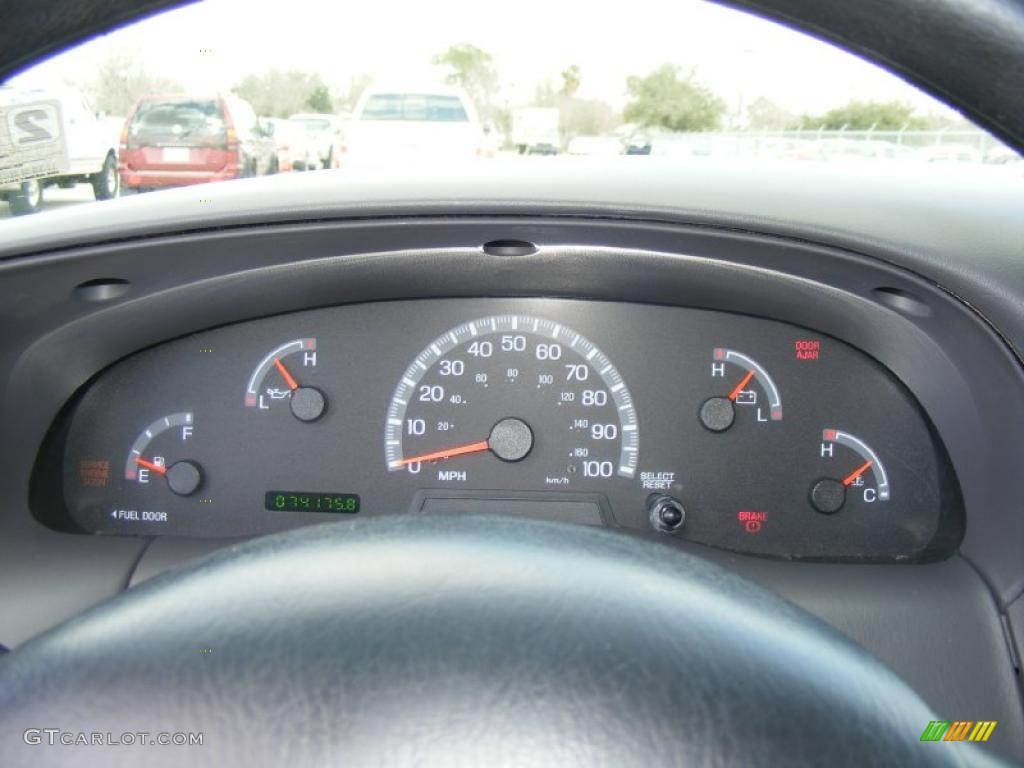 2002 F150 XL Regular Cab - Silver Metallic / Medium Graphite photo #44