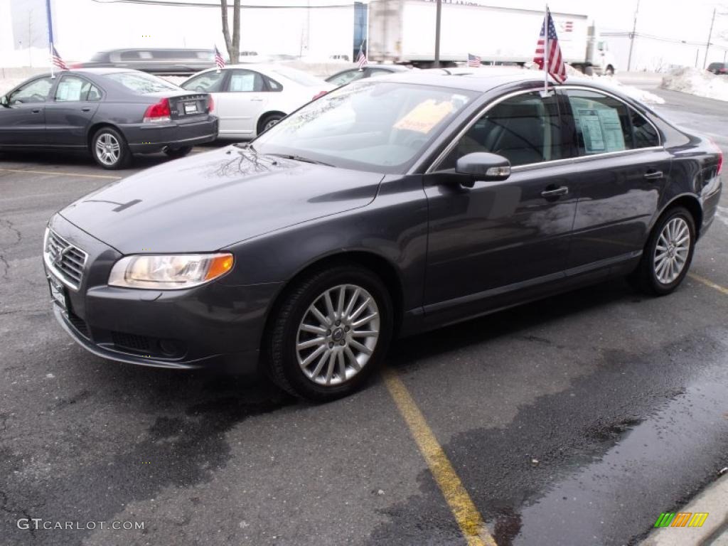 Titanium Gray Metallic Volvo S80