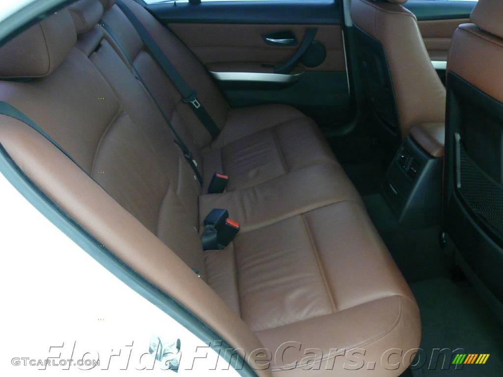 2006 3 Series 330i Sedan - Alpine White / Natural Brown photo #14