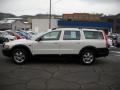 White - XC70 AWD Photo No. 5