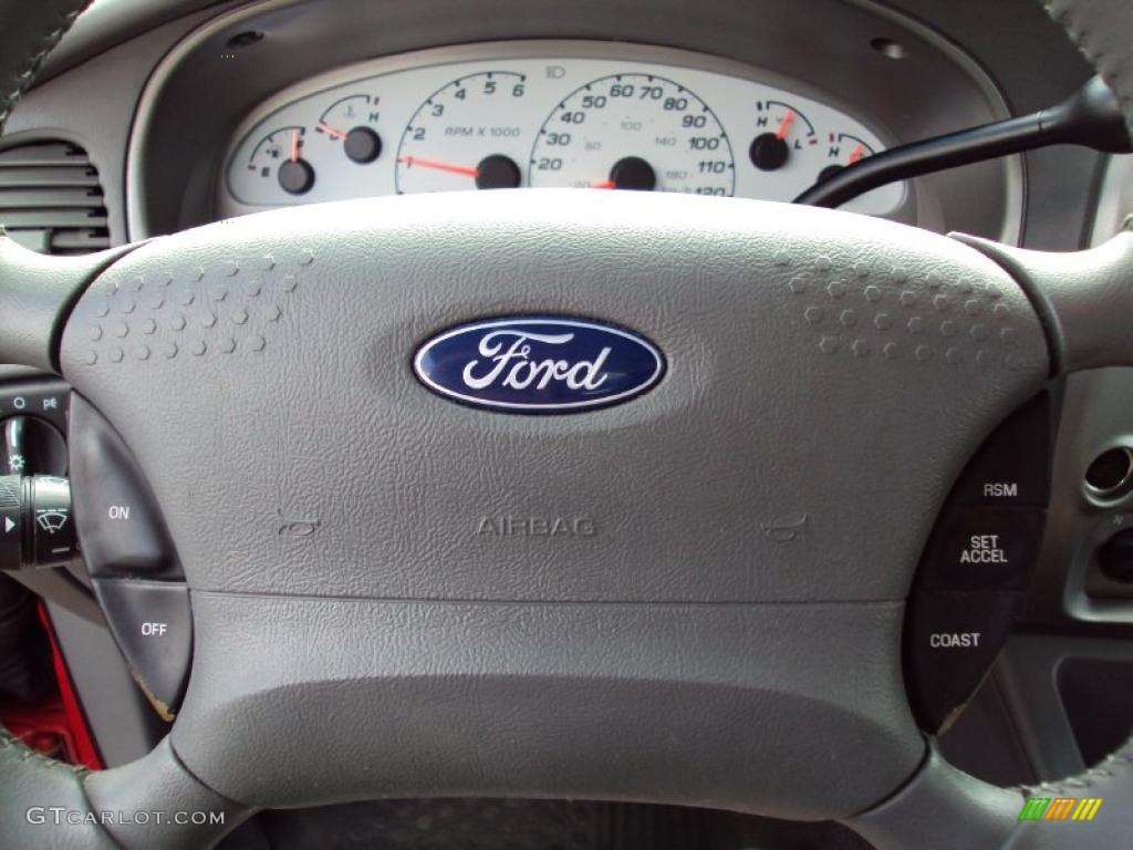 2005 Explorer Sport Trac XLT - Bright Red / Medium Dark Flint photo #21