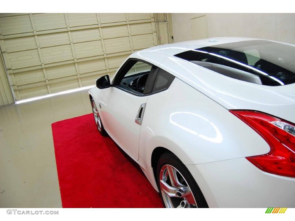 2009 370Z Touring Coupe - Pearl White / Black Leather photo #9