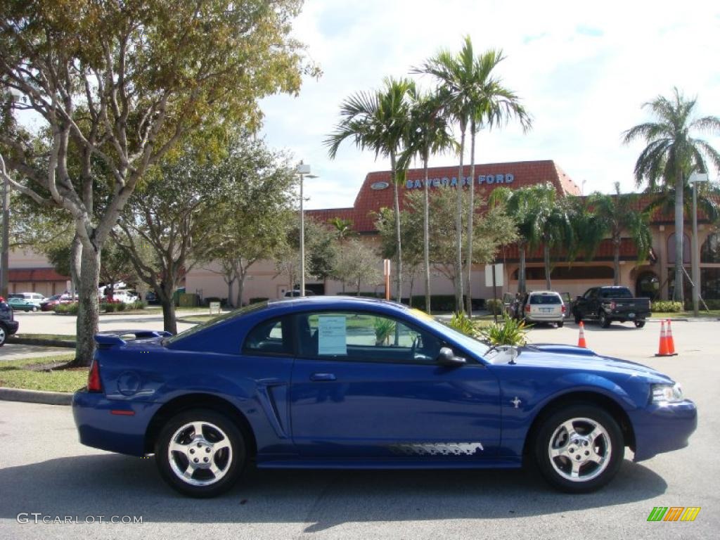 2003 Mustang V6 Coupe - Sonic Blue Metallic / Dark Charcoal photo #2