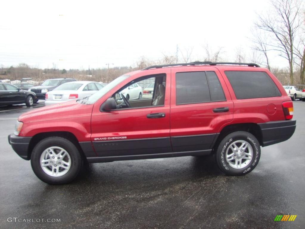2003 Grand Cherokee Laredo 4x4 - Inferno Red Tinted Pearlcoat / Sandstone photo #10