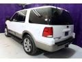 2003 Oxford White Ford Expedition Eddie Bauer  photo #3