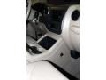 2003 Oxford White Ford Expedition Eddie Bauer  photo #37