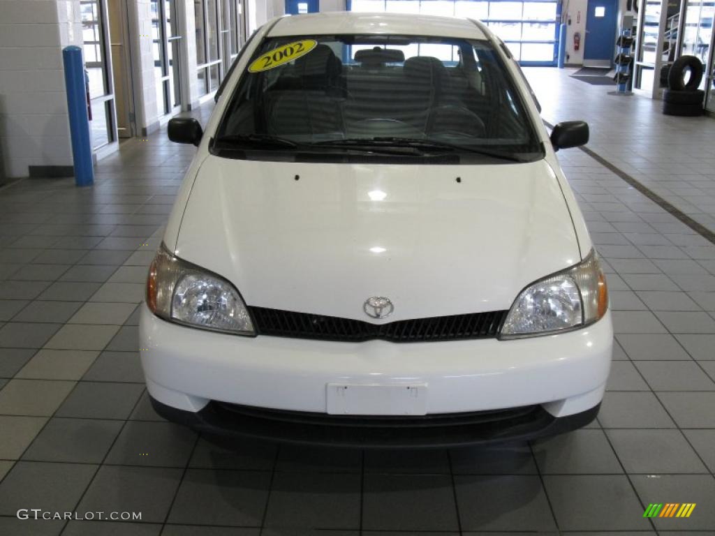 2002 ECHO Sedan - Polar White / Shadow Gray photo #4
