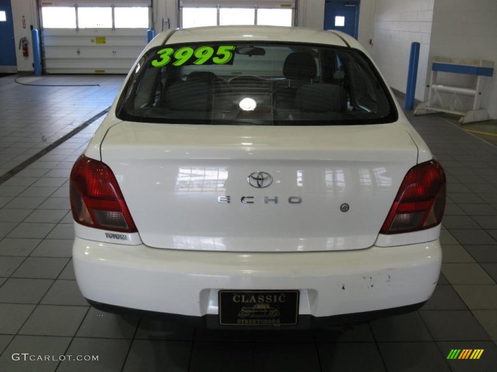 2002 ECHO Sedan - Polar White / Shadow Gray photo #5