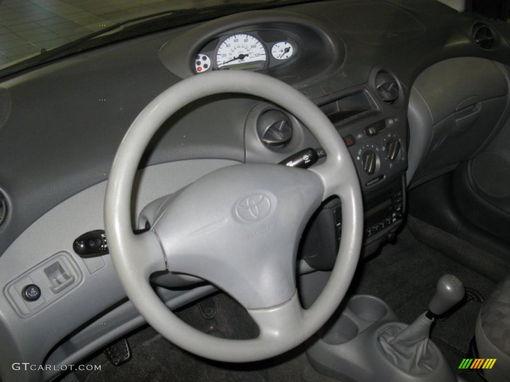 2002 ECHO Sedan - Polar White / Shadow Gray photo #15