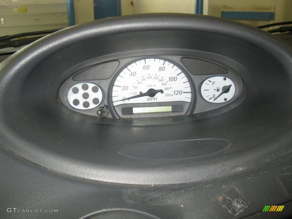 2002 ECHO Sedan - Polar White / Shadow Gray photo #16