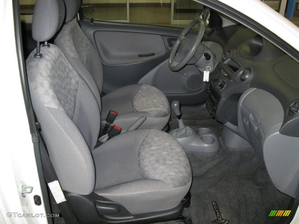 2002 ECHO Sedan - Polar White / Shadow Gray photo #22