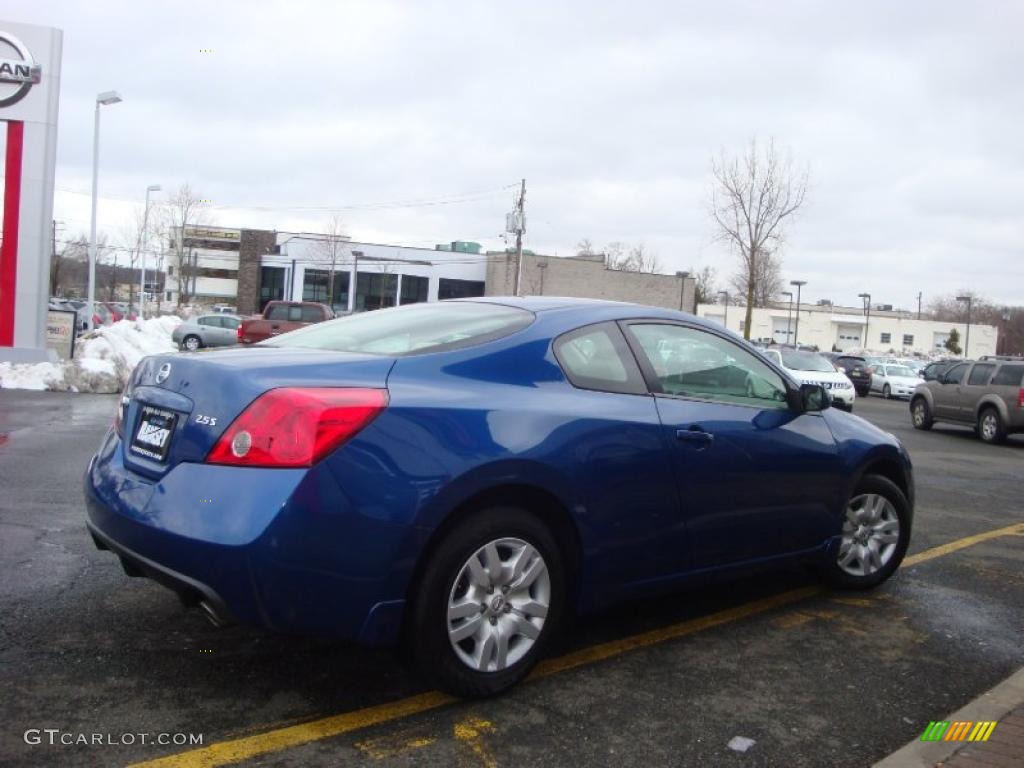 2009 Altima 2.5 S Coupe - Azure Blue Metallic / Blond photo #11