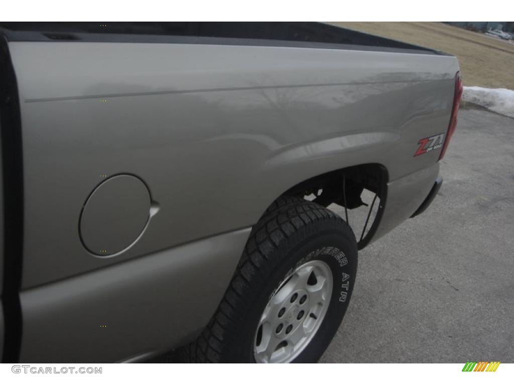 2003 Silverado 1500 LS Extended Cab 4x4 - Light Pewter Metallic / Dark Charcoal photo #19