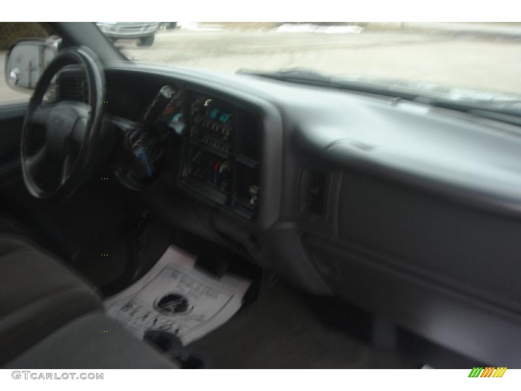 2003 Silverado 1500 LS Extended Cab 4x4 - Light Pewter Metallic / Dark Charcoal photo #38