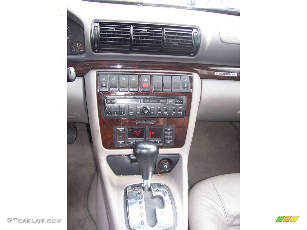 1998 A4 2.8 quattro Sedan - Pearl White Pearlescent / Opal Grey photo #8