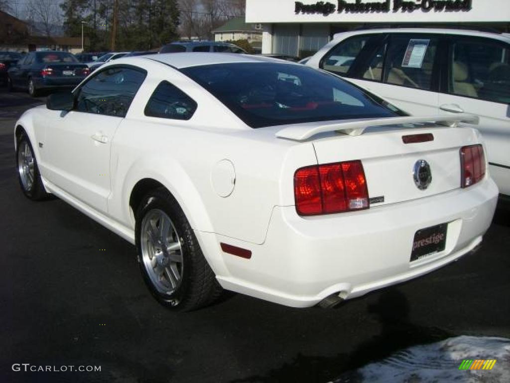 2005 Mustang GT Premium Coupe - Performance White / Red Leather photo #6