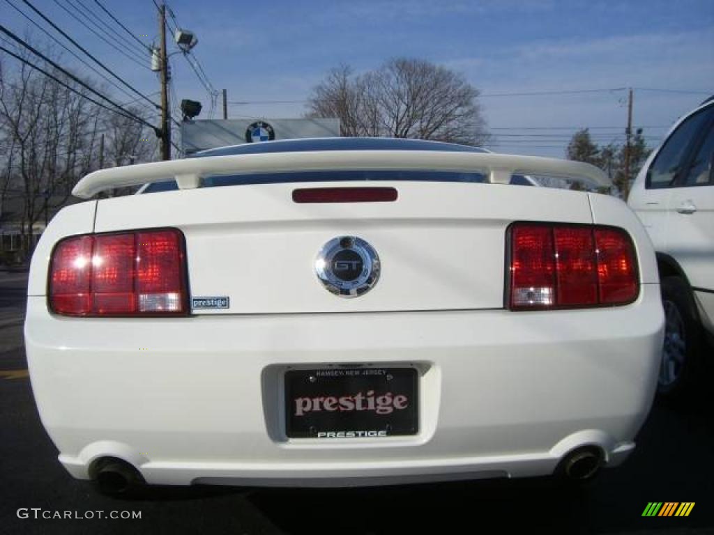2005 Mustang GT Premium Coupe - Performance White / Red Leather photo #8