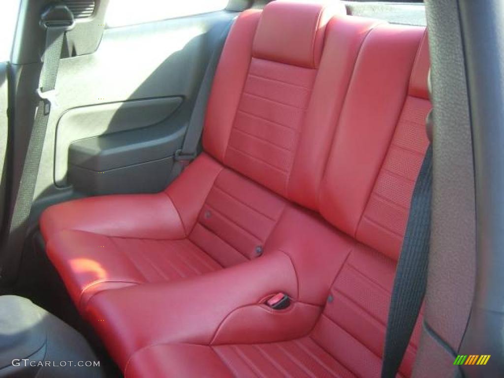 2005 Mustang GT Premium Coupe - Performance White / Red Leather photo #60