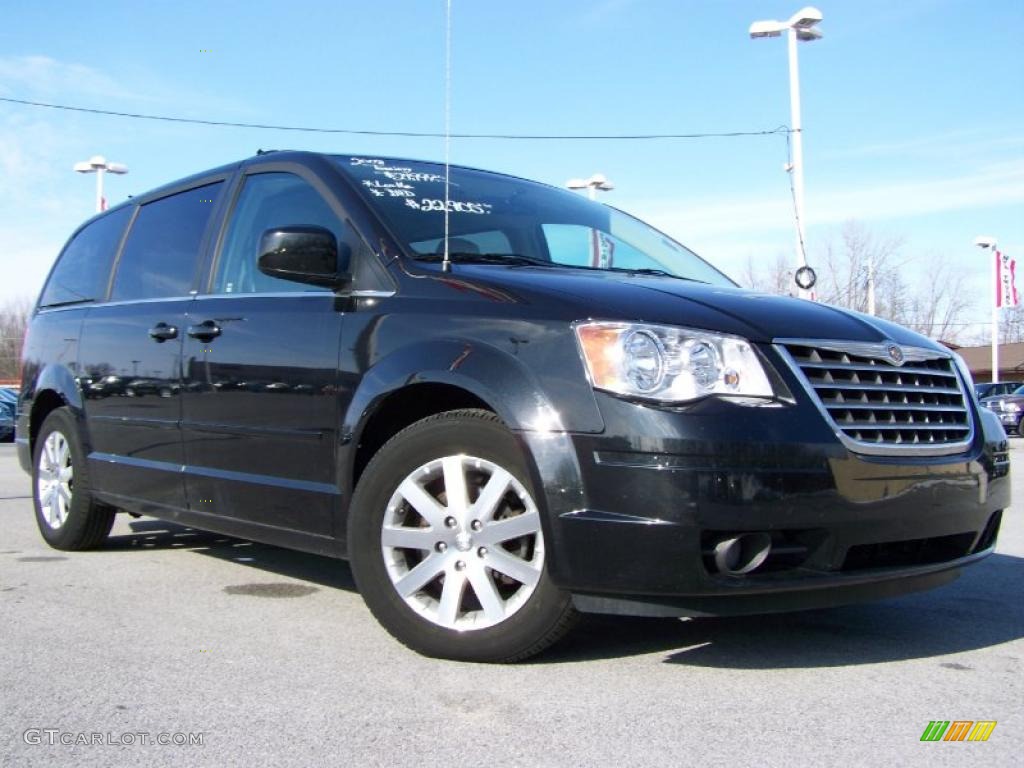 2008 Town & Country Touring - Brilliant Black Crystal Pearlcoat / Medium Slate Gray/Light Shale photo #1