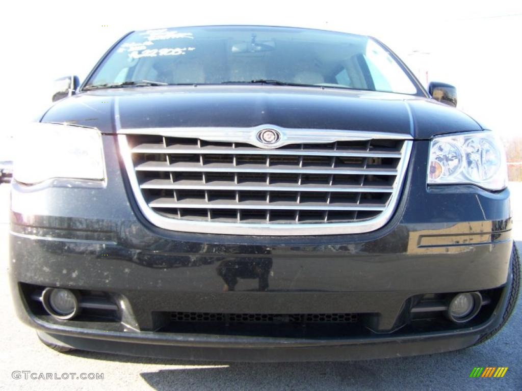 2008 Town & Country Touring - Brilliant Black Crystal Pearlcoat / Medium Slate Gray/Light Shale photo #2
