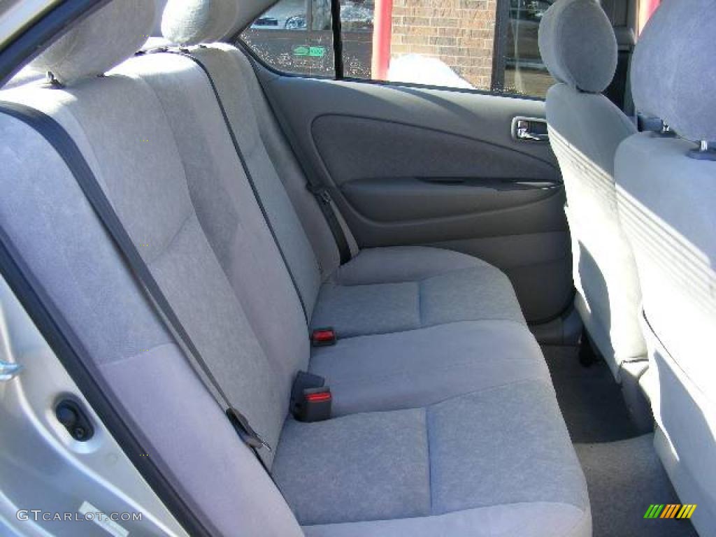 2002 Prius Hybrid - Silver Strata Metallic / Gray photo #12