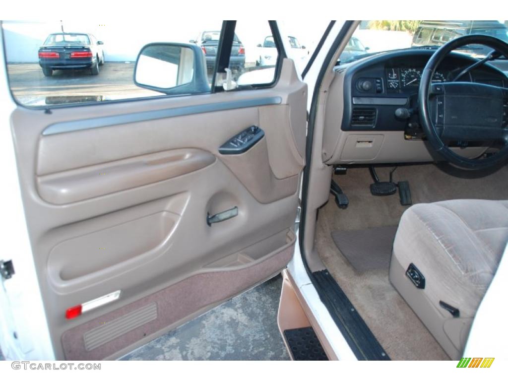 1995 F150 Eddie Bauer Extended Cab - Colonial White / Beige photo #19