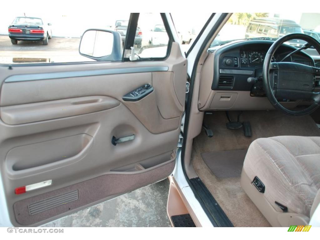 1995 F150 Eddie Bauer Extended Cab - Colonial White / Beige photo #21