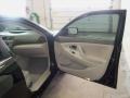 Black - Camry LE Photo No. 22