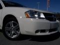 Stone White - Avenger SXT Photo No. 2
