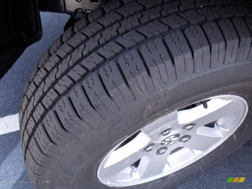 2010 Ram 1500 SLT Quad Cab - Flame Red / Dark Slate/Medium Graystone photo #14