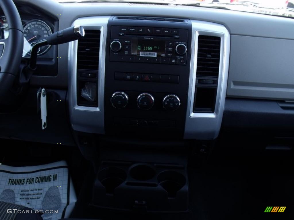 2010 Ram 1500 SLT Quad Cab - Bright Silver Metallic / Dark Slate/Medium Graystone photo #11