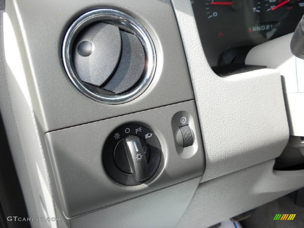 2004 F150 XLT SuperCab 4x4 - Black / Dark Flint photo #17