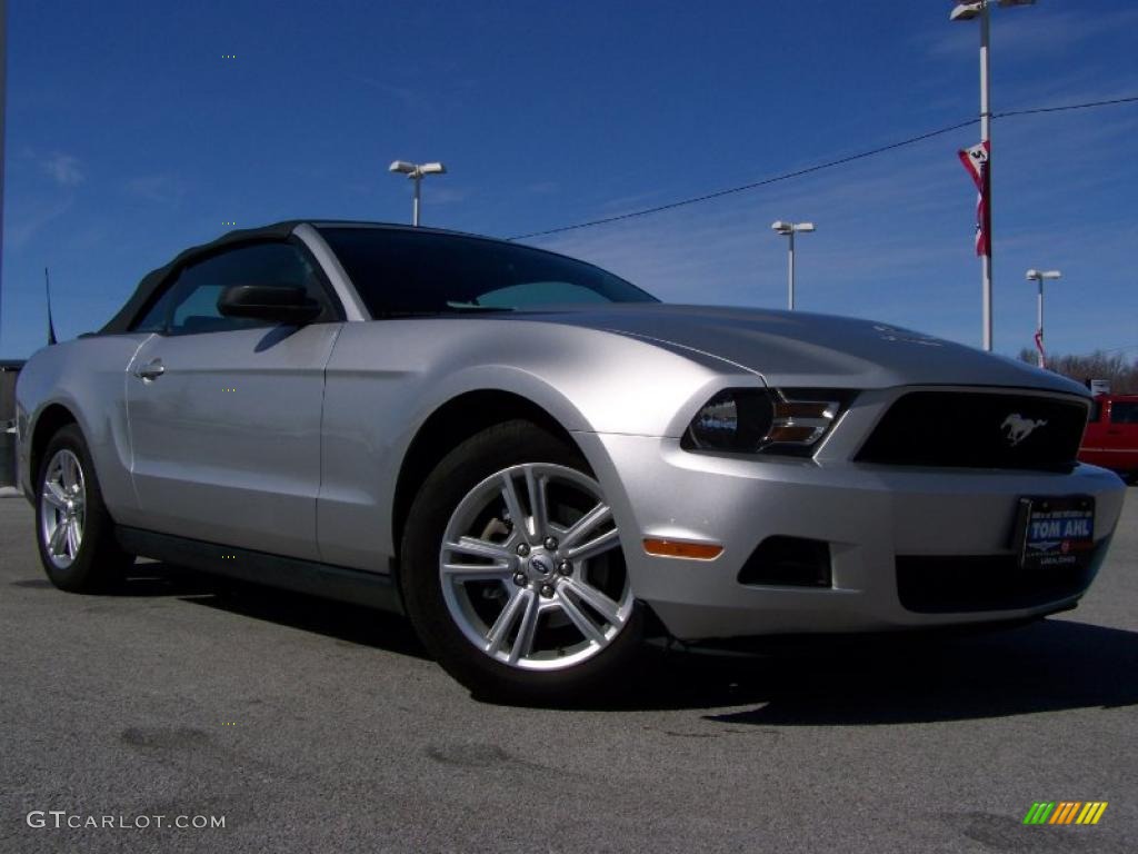 2010 Mustang V6 Convertible - Brilliant Silver Metallic / Charcoal Black photo #1